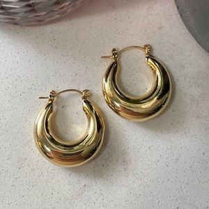 gold hoop earrings